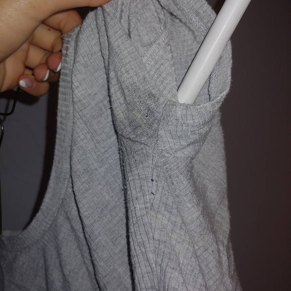 garage stormi tee - Picture 3 of 3